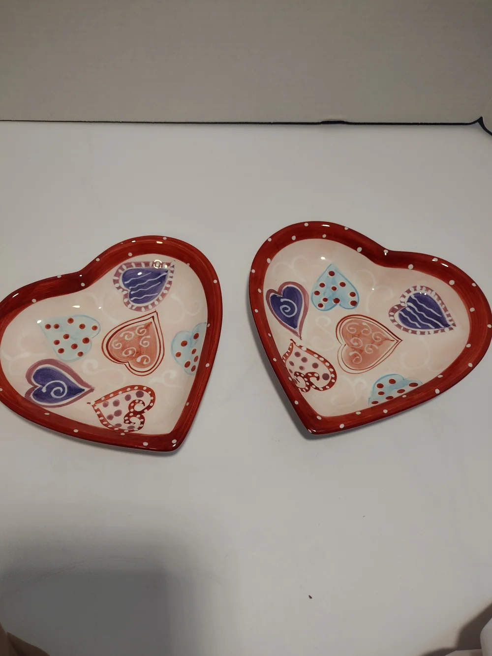 Set of 2 Hausenware Libby Wilkie 2001 Heart-Shaped Decorative Plates